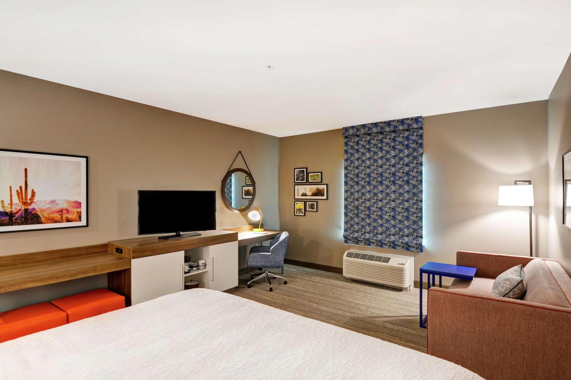 King Room with Sofa Bed- Non-Smoking,1551468481:JPEG