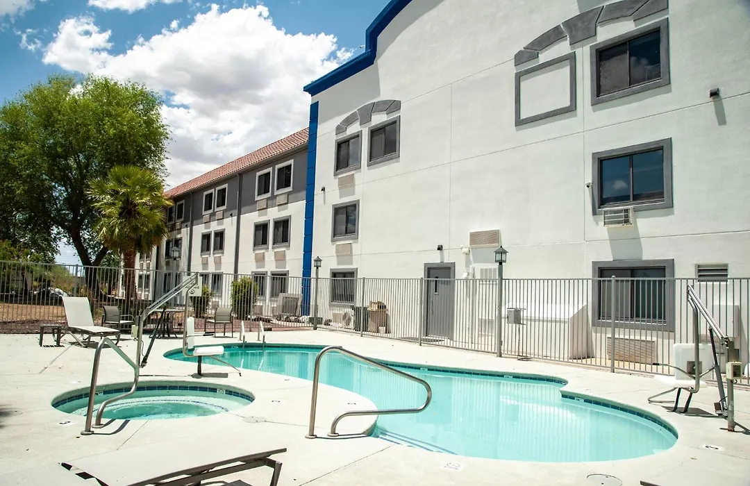 Holiday Inn Express Tucson-Airport By Ihg-1